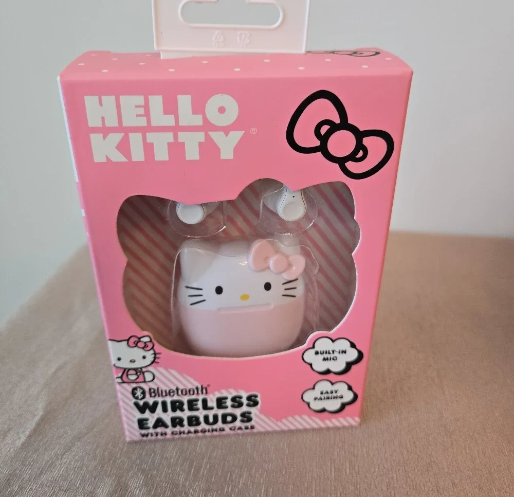 Hello Kitty Bluetooth Wireless Earbuds – Charging Case & Built‑In Mic